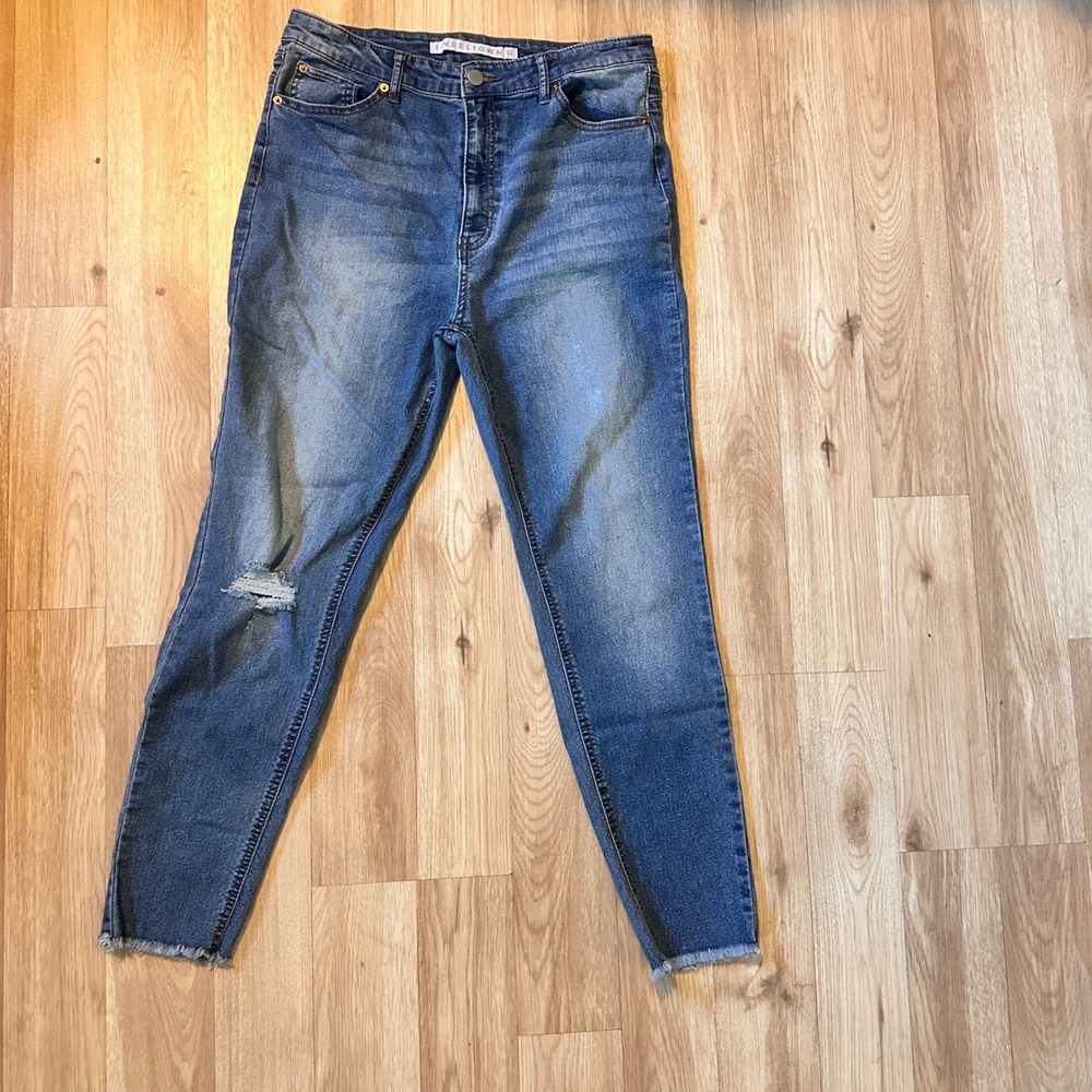 TINSEL TOWN Womens Blue Wash Denim Distressed Skinny Jeans Frayed Hem Size 13